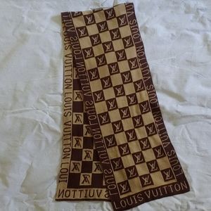 LV || Monogram Scarf